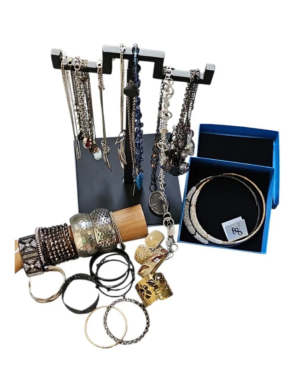 N/A costume jewelry